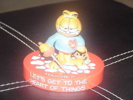 Enesco Garfield Let&#39;s Get To The Heart Of Things Figurine 1981 - £19.45 GBP
