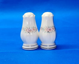 Noritake 7293 Rothschild Salt &amp; Pepper Shaker Set Ivory China - Japan - Mint - $22.56