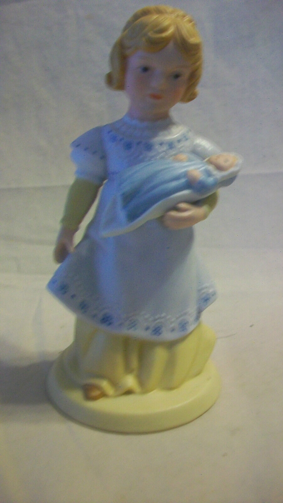 Primary image for AVON " A MOTHER'S LOVE " COLLECTIBLE FIGURINE FROM 1981