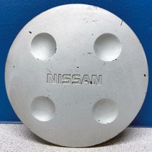 ONE 1987-1990 Nissan Sentra # 62215 13" Steel Wheel Center Cap OEM # 40315-52A00 - £3.95 GBP
