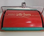 VINTAGE BISSELL&#39;S LITTLE QUEEN CHILD&#39;S TOY VACUUM CARPET SWEEPER CLEANER - $19.79