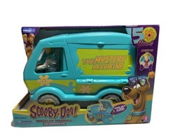 Fred &amp; Scooby-Doo Mystery Machine Playset  50 Years Walmart Exclusive - £27.43 GBP
