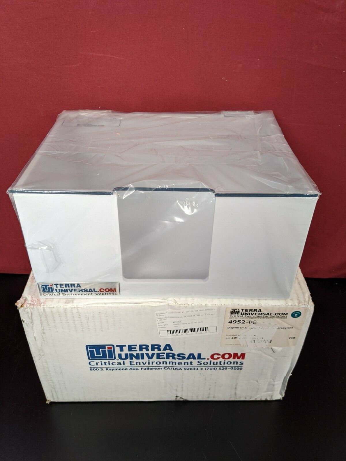 Terra Universal 4952-08 Polypropylene Enclosed Wiper Dispenser / NEW NIB... - $103.50
