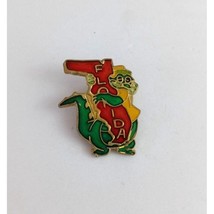 Vintage Florida Gator Hugging Florida Colorful Lapel Hat Pin Rare - £9.51 GBP