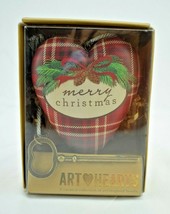 Demdaco  Merry Christmas Cozy Christmas Art Heart with Key Stand New - £17.21 GBP