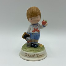 Avon Figurine &quot;School Days&quot; Little Boy By Joan Walsh Anglund 1986 Vintage - £4.62 GBP