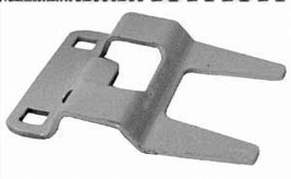 BT261 820326C1 Mower Conditioner Low Arch Guard Sickle Hold Down Clip - $337.73 MXN