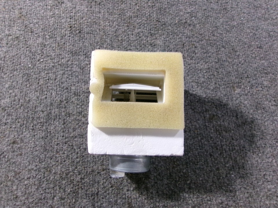 241600902 FRIGIDAIRE REFRIGERATOR DAMPER ASSEMBLY - $24.00