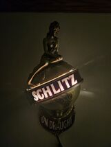 Vintage 1970 Schlitz On Draught Beer Wall Sconce Girl On Globe Sign Lamp - $2,684.33 MXN