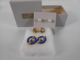 Vintage Avon Interchangable Faux Pearl Enamel Blue and Cat Goldtone Post... - $14.00