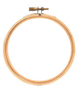 Darice Wood Embroidery Hoop 4in - $35.64 MXN