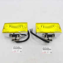 Toyota Land Cruiser 70 Series Yellow Fog Lights Lamps LH RH OEM 81210-60... - £177.36 GBP