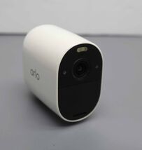 Arlo Essential VMC2030 Spotlight Single Wireless Indoor/Outdoor Camera image 2