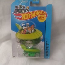 NEW IN BOX Hot Wheels The Jetsons Capsule Car HW City 90/250 2014 CARTOO... - $9.89