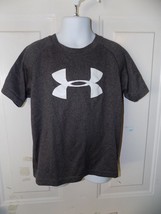 Under Armour Gray Heat Gear Loose Fit Short Sleeve T-Shirt Size 5 Boy&#39;s EUC - $13.14