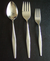 2 SERVING PIECES &amp; 1 FORK ONEIDA WINDRIFT Wm A ROGERS PREMIER STAINLESS ... - $23.40