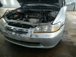 Passenger Right Lower Control Arm Front Fits 99-03 TL 104862189Control A... - $49.15