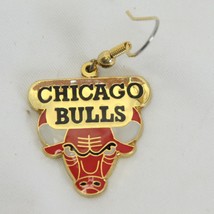 Chicago Bulls Single Pierced Earring NBA Basketball - $5.45 CAD