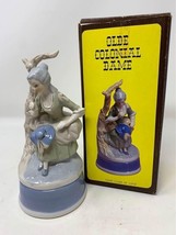 Vintage Fred Roberts &amp; Co Porcelain Musical Figurine “olde colonial dame” - $37.99