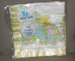 Vintage Nitey Nite Baby Crib Blanket Yellow White Satin Pastel Teddy Bear Clown - £38.93 GBP