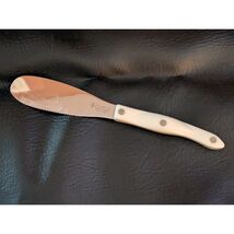 Cutco Butter Spreader Knife 1768 KJ Cream White Handle Serrated Blade US... - $34.64