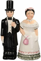Attractives Magnetic Ceramic Salt Pepper Shakers Abraham Lincoln and Mary - £13.57 GBP