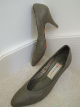 Ladies Shoes Size 8 1/2 M Olive Green Leather 3 &quot; High Heel Pumps $60 Value EUC - £15.47 GBP