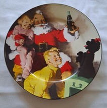 Vintage Sakura Coca Cola Santa Claus 8&quot; Plate Stoneware Christmas Santa  Poodle - £24.47 GBP