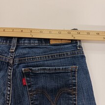 Levi's 512 Perfectly Slimming Women's Blue Denim Cropped Jeans Size 8 (28×21) image 11