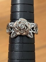 Sterling Silver Flower Ring Scrollwork Band Women&#39;s Size 7 - $16.99