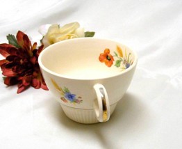 1014 Antique Salem China Dominion Teacup  - £2.79 GBP