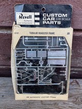 VTG REVELL TUBULAR ROADSTER FRAME 1/25 C1127 w BOX 1960&#39;S - $19.75