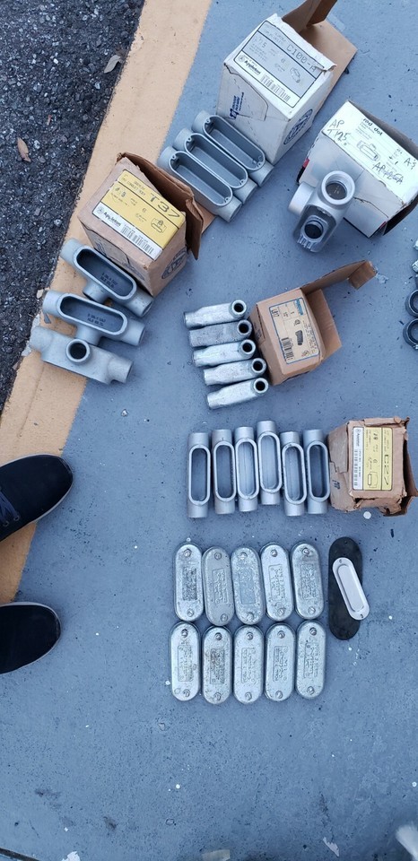 18 assorted Conduit Bodies, New old stock, see pics!!! - $24.75
