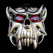 Sterling silver men&#39;s ring Big Vampire Skull with 2 Fiery Red CZ Eyes high polis - £123.33 GBP