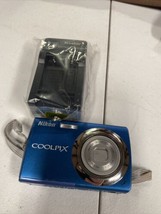 Nikon Coolpix S220 10.0MP Digital Camera Blue W/Battery Charger, Battery Blue - £43.39 GBP