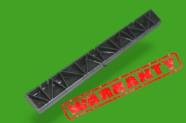 03-2012 mercedes r230 sl500 rear LEFT side skirt rocker panel mount brac... - $541.83 MXN