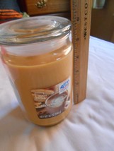 NEW Mainstays large 20 oz. Hazelnut Cream jar Candle w/ lid  made in USA - £10.27 GBP