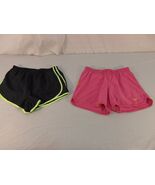 Adult Women&#39;s Nike LiveStrong Pink Shorts &amp; Gap Body Black Green Shorts ... - €14,96 EUR