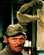 Robert Shaw as shark hunter Quint poses by shark teeth Jaws 8x10 inch photo - £7.67 GBP