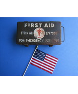 World War II U.S. Motor Vehicle First Aid Kit - $3,563.94 MXN