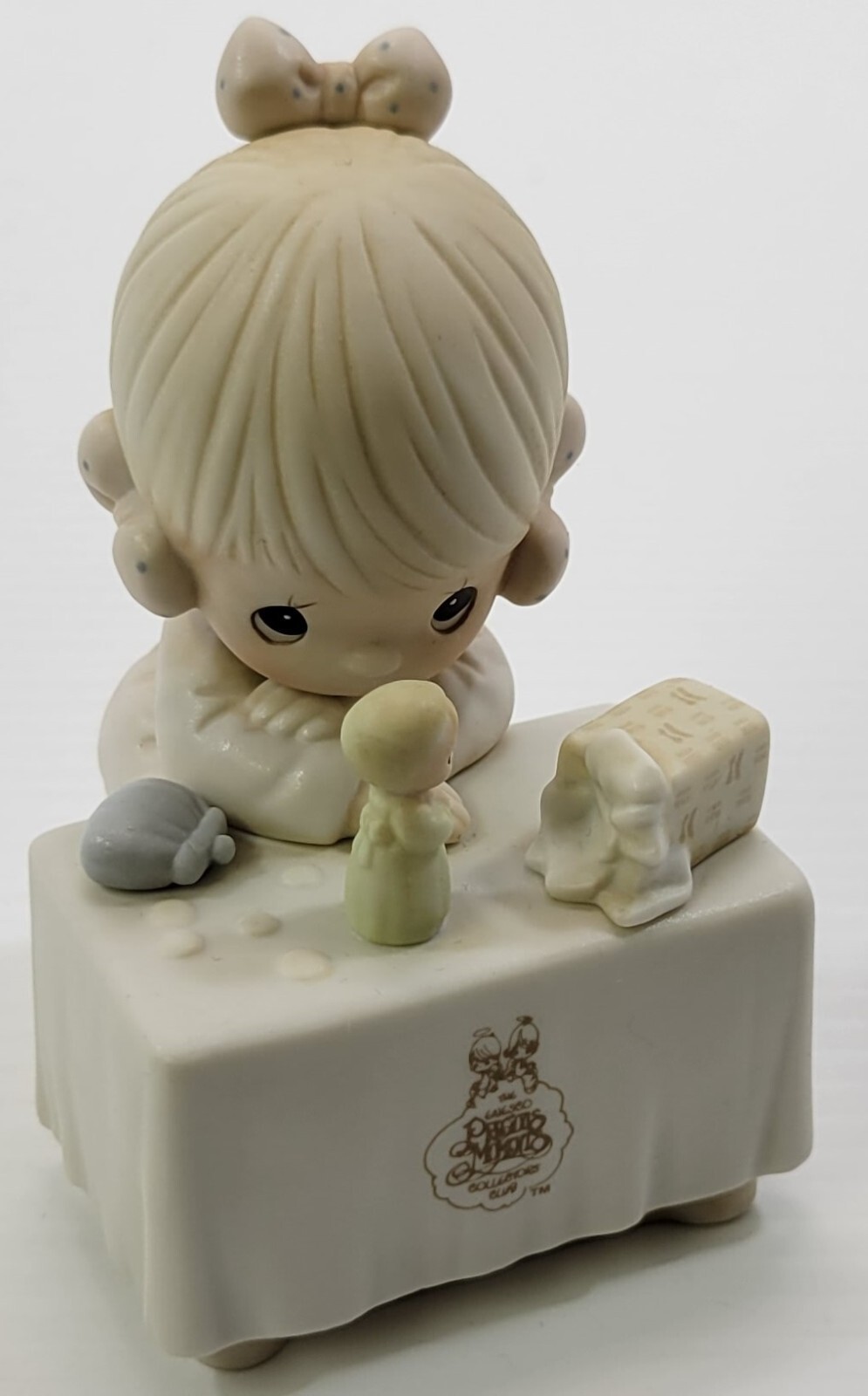 *R31) Precious Moments 1989 Samuel Butcher &quot;My Happiness&quot; Figurine - $9.89