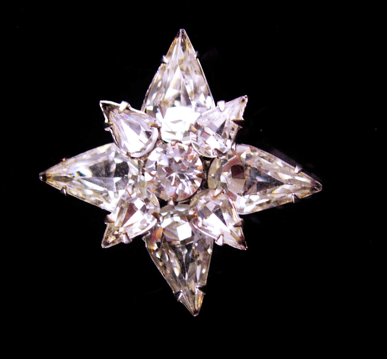 Primary image for Signed Albert Weiss rhinestone pin - brilliant star pin-  Starburst Rhinestone b