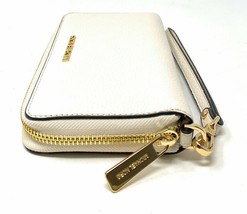 NWB Michael Kors Jet Set Travel Phone Wallet Off White Leather Cream Gif... - $79.18