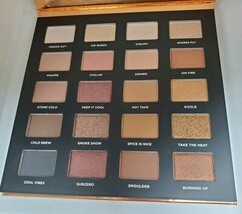 ICONIC LONDON Hotting Up Eyeshadow Palette 20x1.2g / 0.04oz  image 4
