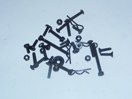 Axial SMT10 Grave Digger Screws and Clips - £5.53 GBP