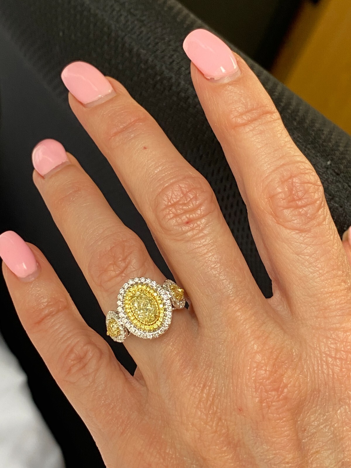 GIA Zertifiziert 2.47 Karat Ovalschliff Hellgelb Diamant Verlobungsring 18k Gold Item image 7