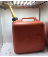 VTG CRAFTSMAN  5-1/4  GALLON VENTED RED PLASTIC GAS CAN USA MADE CHILTON... - $106.66 CAD