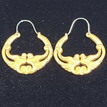 Avon Kissing LoveBirds Gold Tone Hoop Pierced Snap Hook Fashion Earrings... - $31.81 CAD