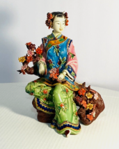 Antique Chinese WUCAI Porcelain Pottery Shi Wan Sitting Lady Woman Figurine 9” - £132.33 GBP