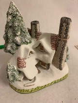 David Winter Cottage Snow Cottage 1984 Hand Made Hand Painted with Certificate - £28.80 GBP